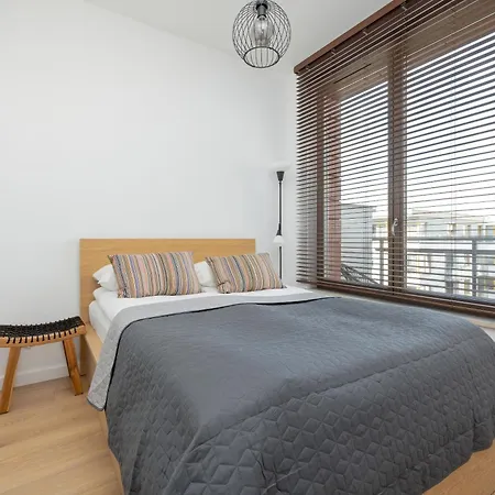 Cheerful Lesmiana Garnizon Estate By Renters