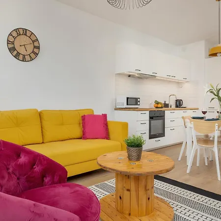 דירה Cheerful Lesmiana Garnizon Estate By Renters
