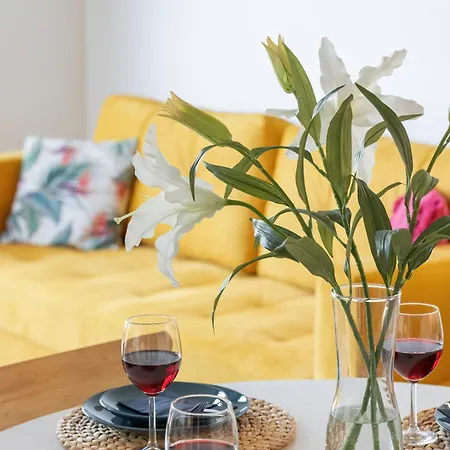 דירה Cheerful Lesmiana Garnizon Estate By Renters
