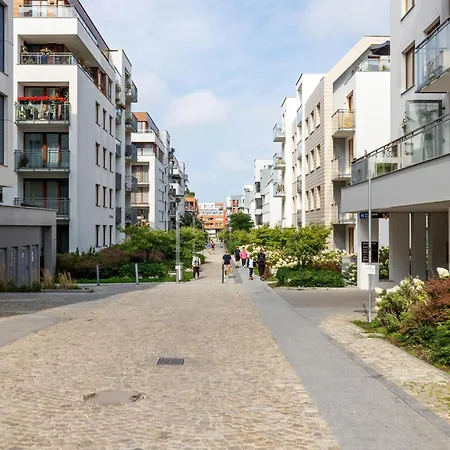 Cheerful Lesmiana Garnizon Estate By Renters גדנסק