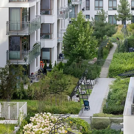 Cheerful Lesmiana Garnizon Estate By Renters * גדנסק